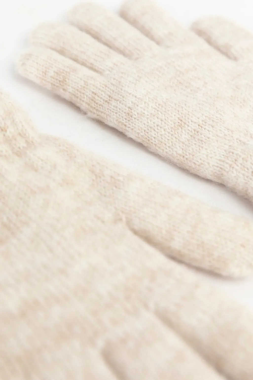 BARTS off white gebreide handschoenen