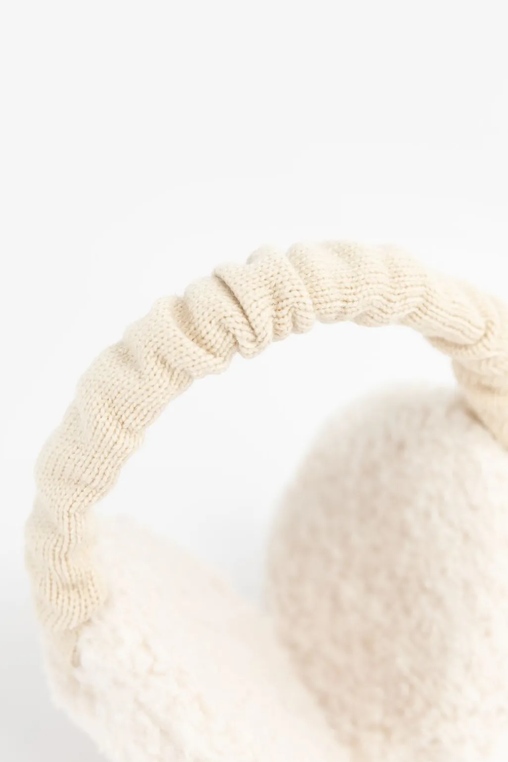 Barts witte teddy oorwarmers