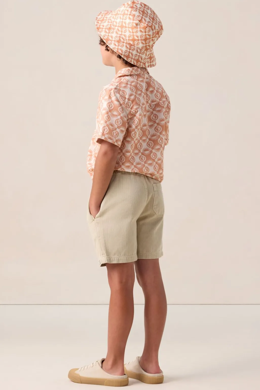Beige herringbone short