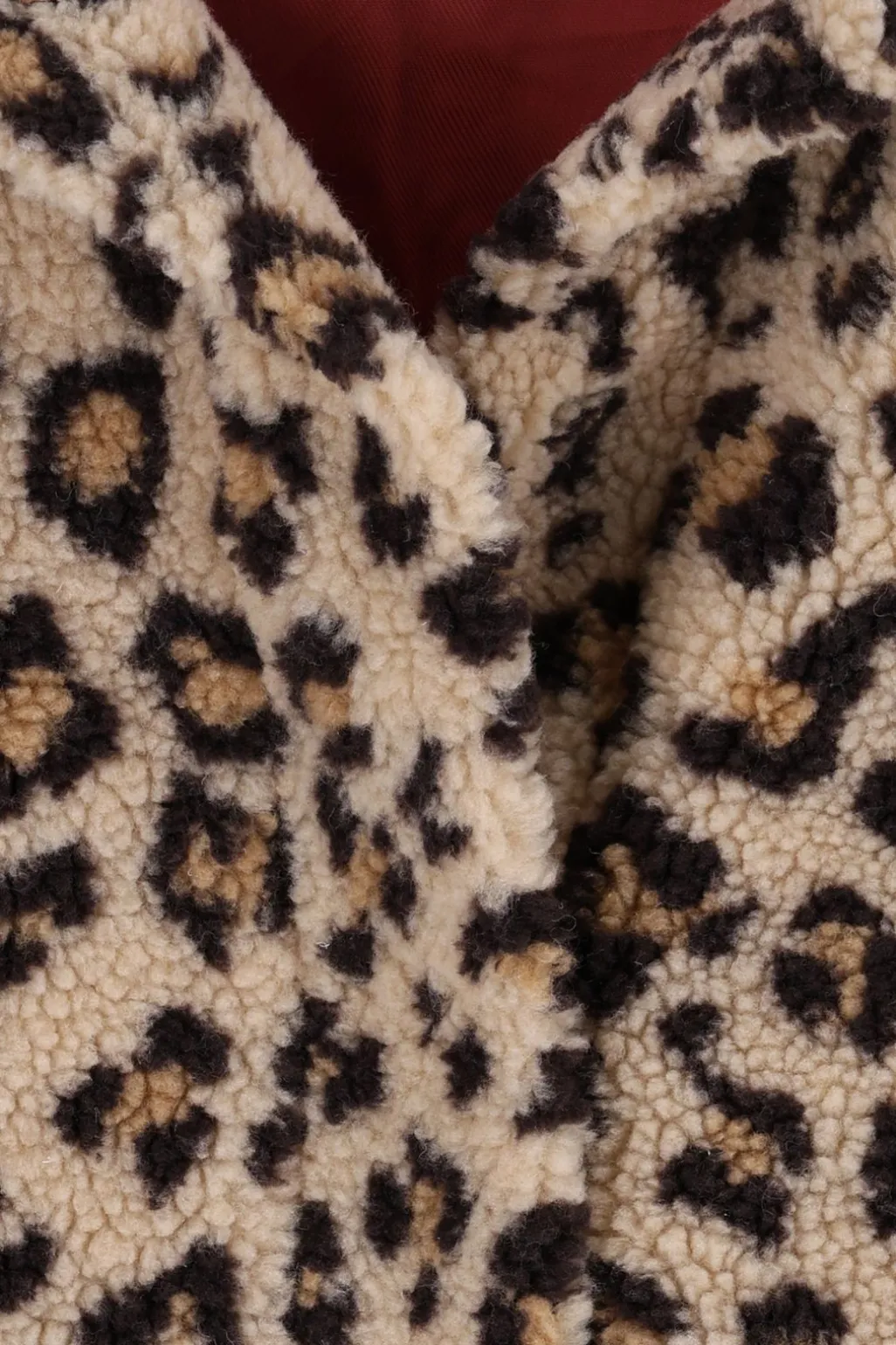Beige korte teddy jas met leopardprint