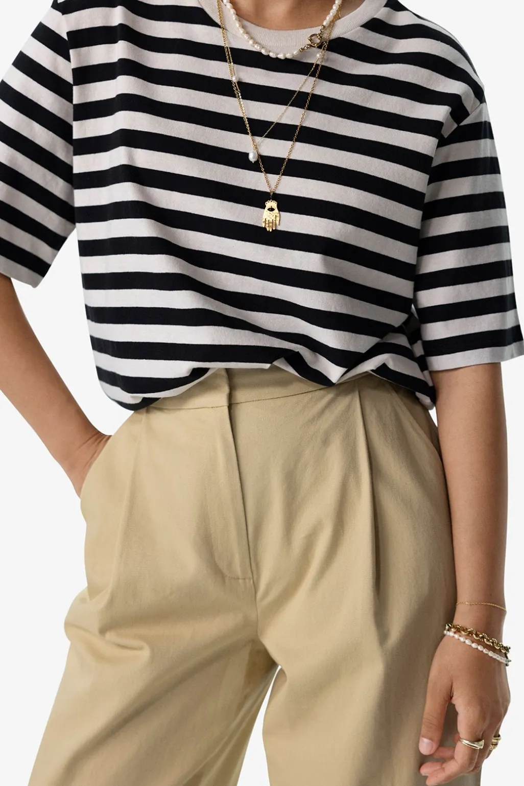 Beige mid waist katoenen bandplooibroek