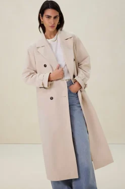 Beige trenchcoat met ceintuur