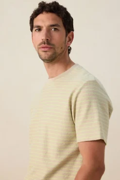 Beige t-shirt met strepen
