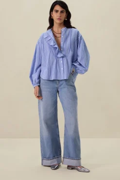 Blauw gestreepte blouse met ruffles
