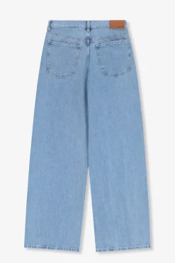 Blauwe high waist curved leg jeans