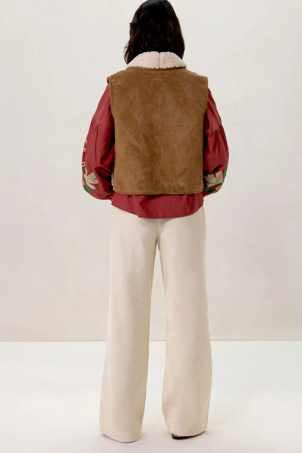 Bruin reversible teddy gilet
