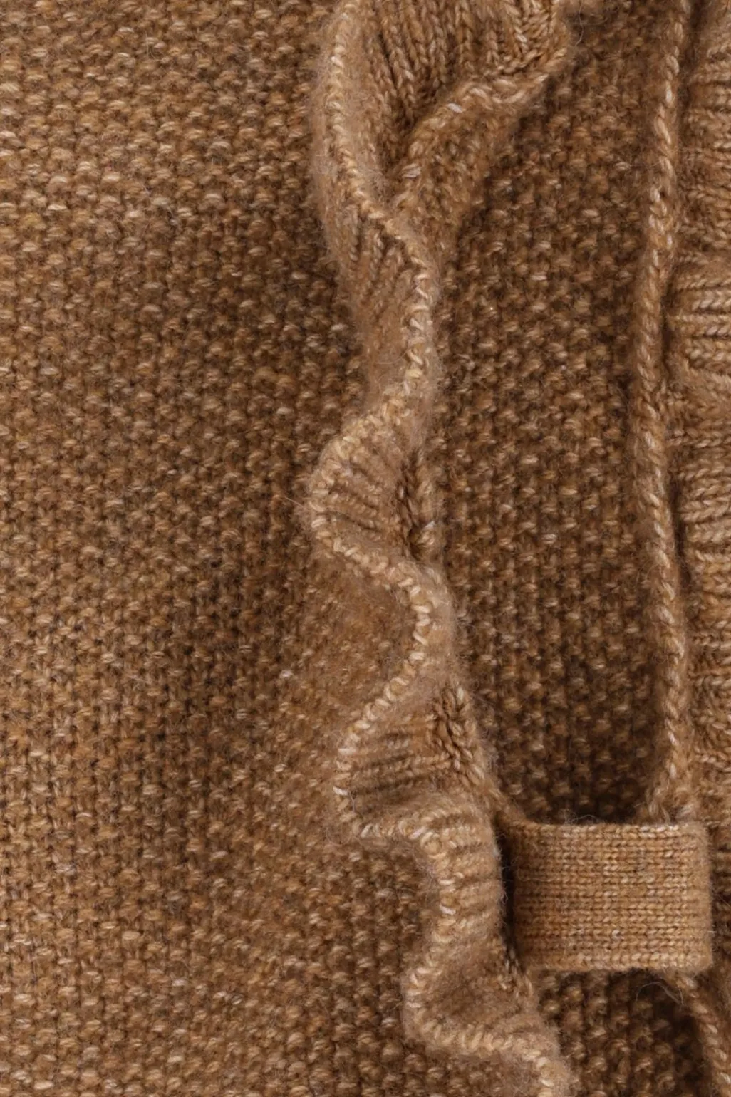 Bruine gebreide spencer met ruffles