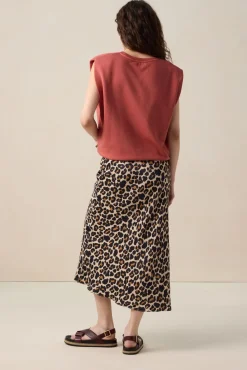 Bruine satijnen rok met leopard print