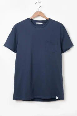 Donkerblauw T-shirt met borstzakje