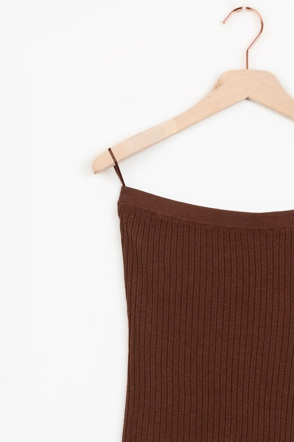 Donkerbruine strapless gebreide top