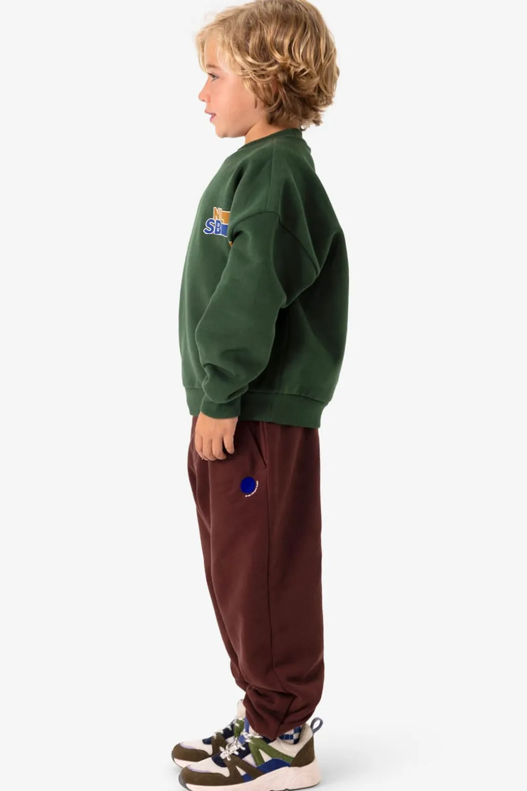 Donkerbruine sweatpants met embroidery