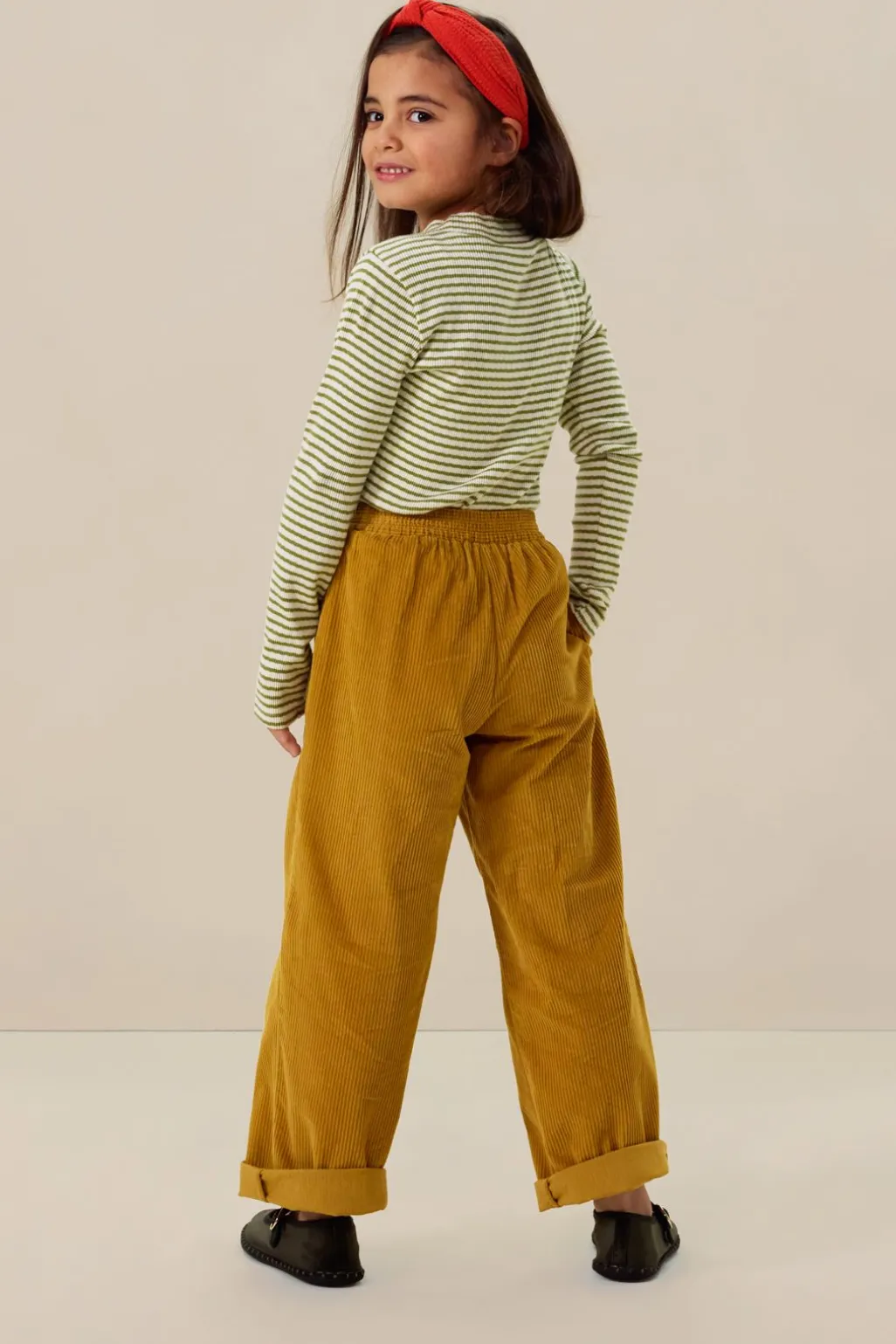 Donkergele wide leg corduroy broek