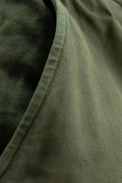 Donkergroene mid-rise katoenen chino