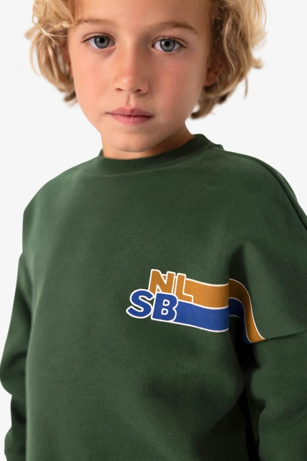 Donkergroene sweater met artwork