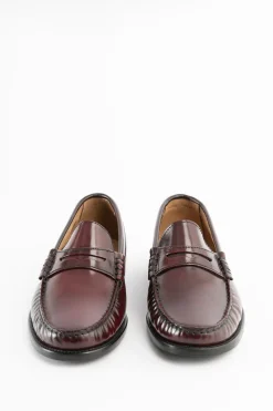 Donkerrode leren loafers