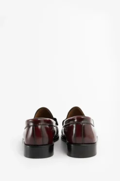 Donkerrode leren loafers