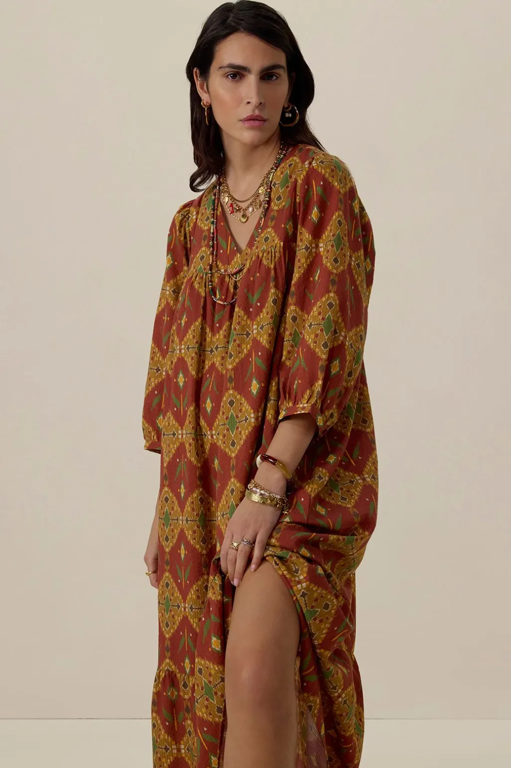 Donkerrode maxi jurk met ikat dessin