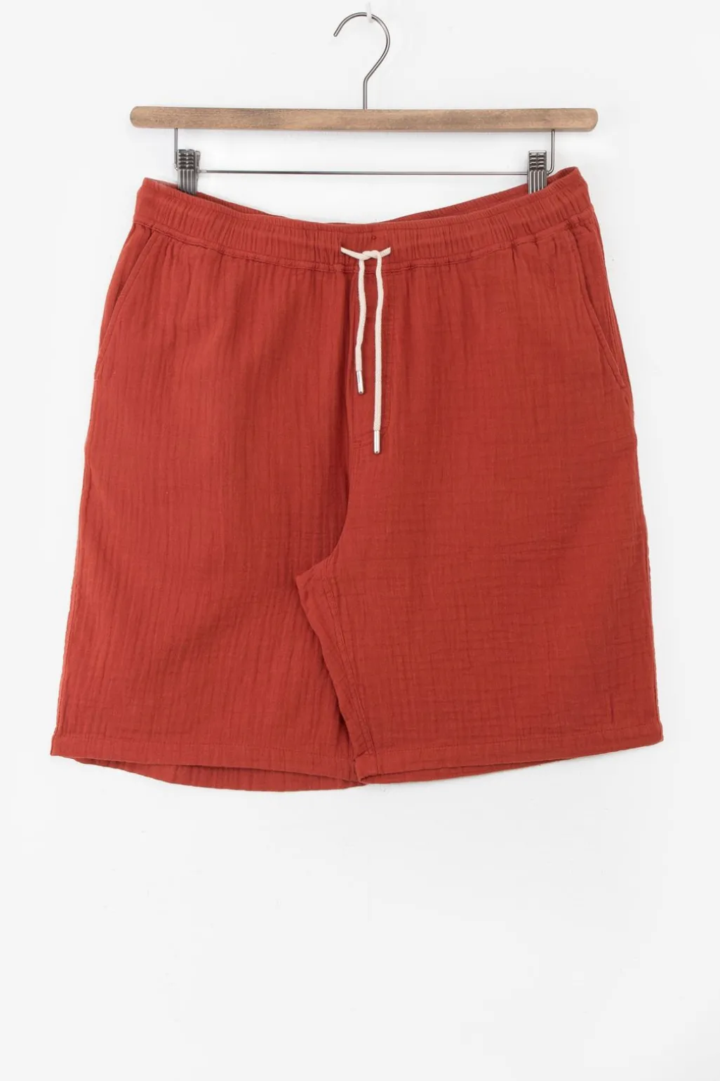 Donkerrode mousseline shorts