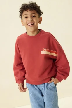 Donkerrode sweater met artwork