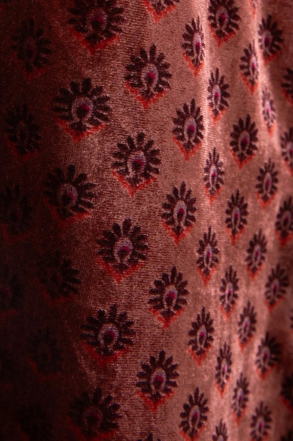 Donkerroze velvet broek met print
