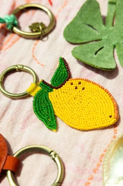 Gele bag charm citroen