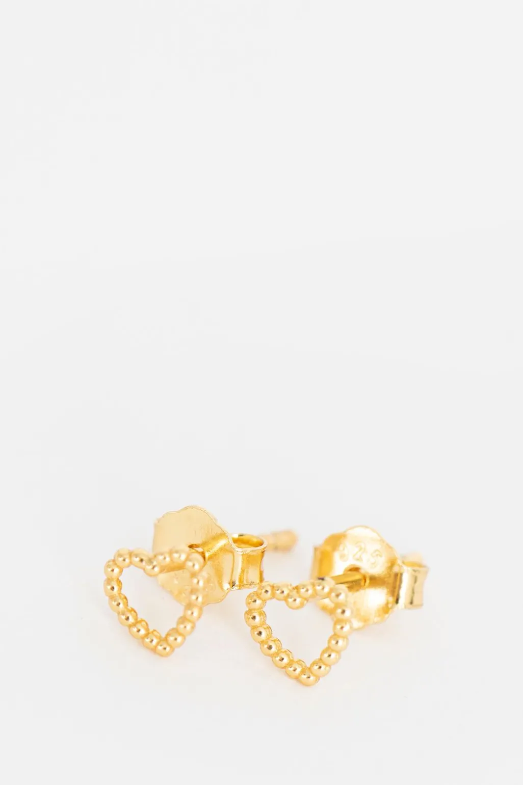 Gold plated hartjes oorbellen