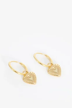 Gold plated oorbellen met hartje
