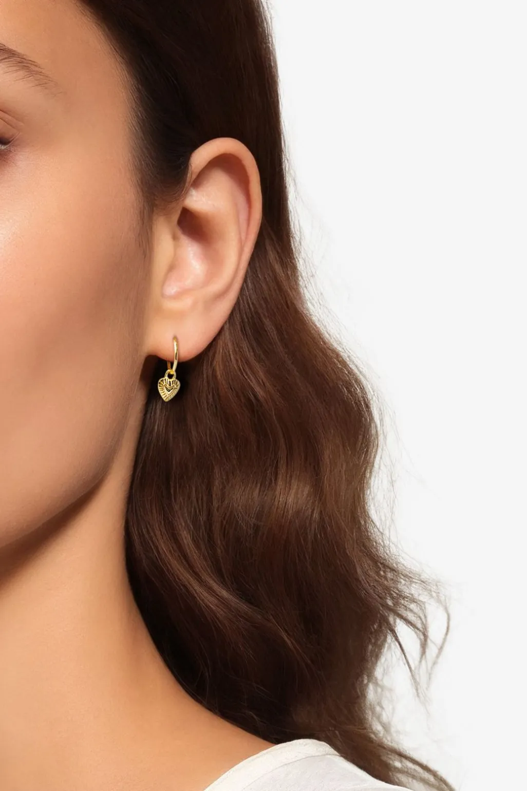 Gold plated oorbellen met hartje