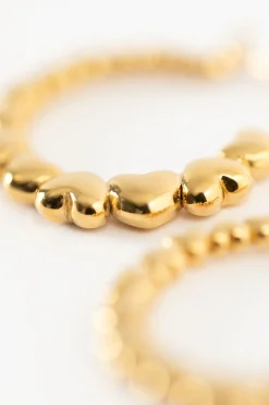 Gold plated oorbellen met hartjes