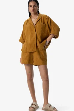 Goudbruine mousseline shorts