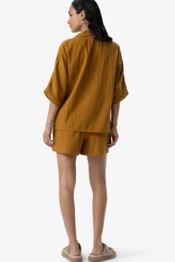 Goudbruine mousseline shorts