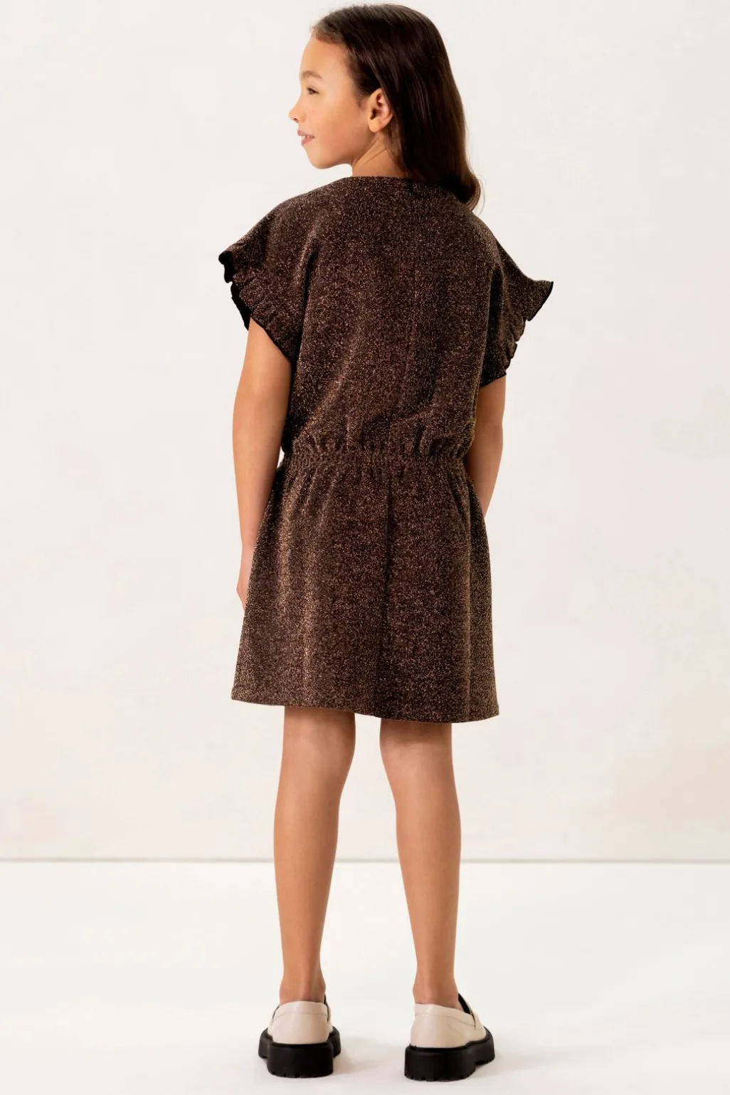 Goudkleurige jurk met glitters