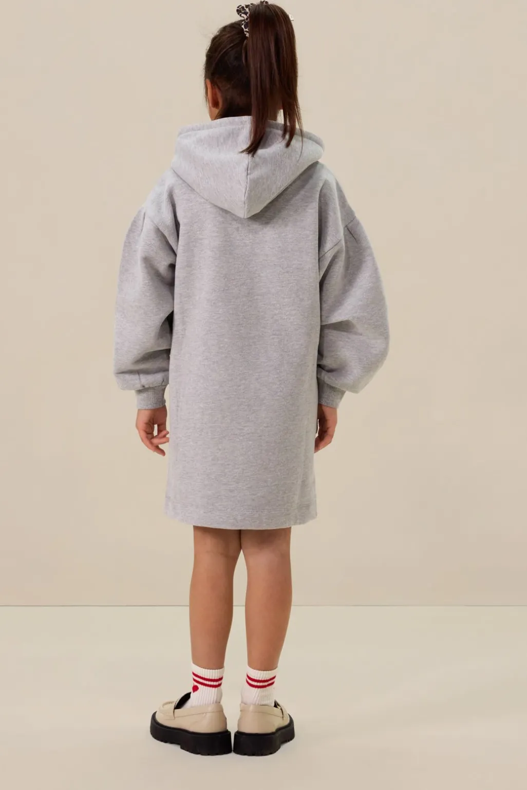 Grijze sweatjurk met artwork