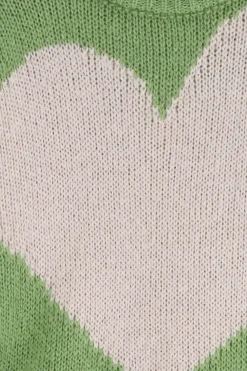 Groene gebreide trui met hart