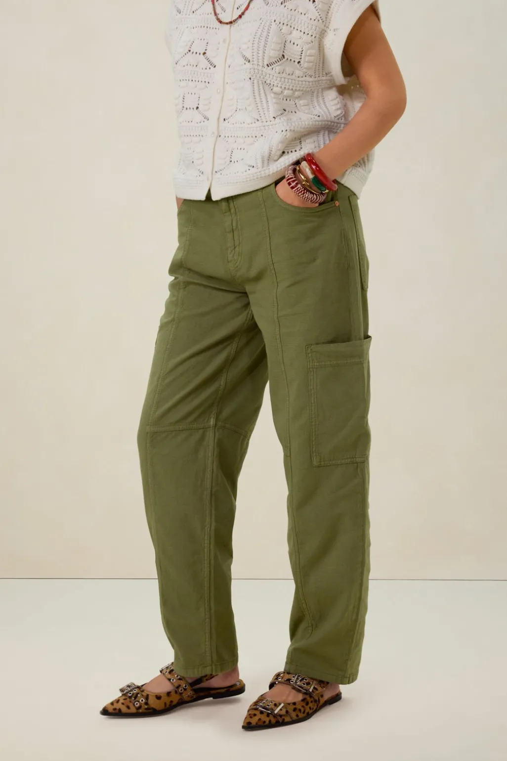 Groene mid waist broek met opgestikte zakken