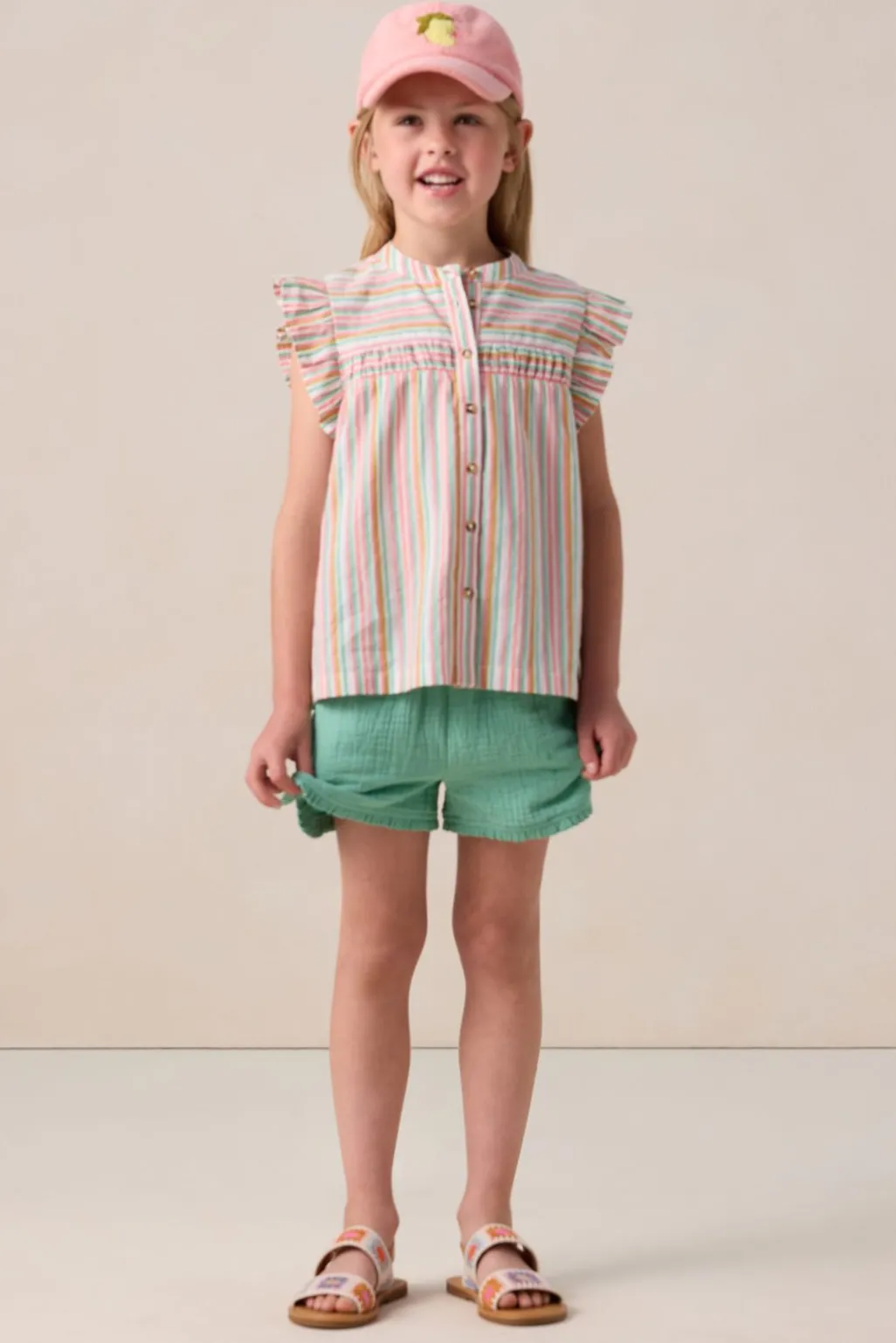 Groene shorts met ruffle details