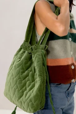 Groene velvet shopper met hartjes