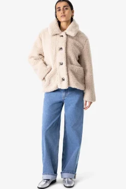 Korte beige faux fur jas