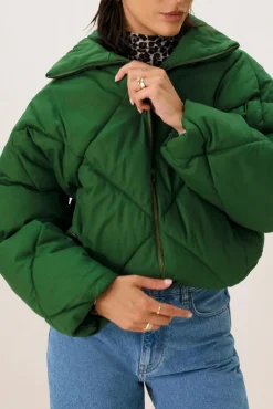 Korte groene quilted jas