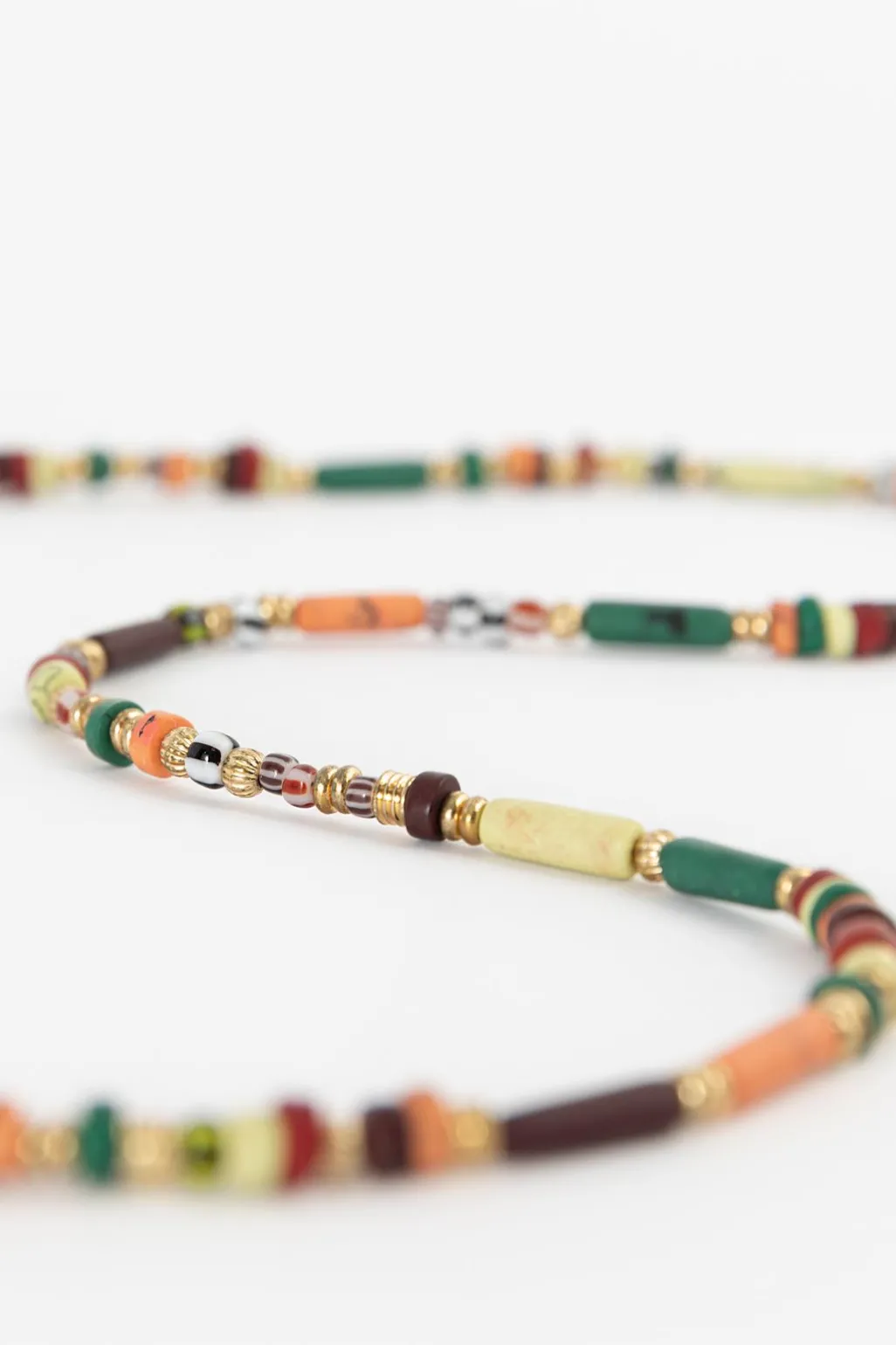 Lange ketting met multicolor kralen