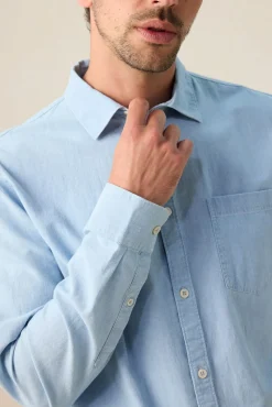 lichtblauwe chambray overhemd