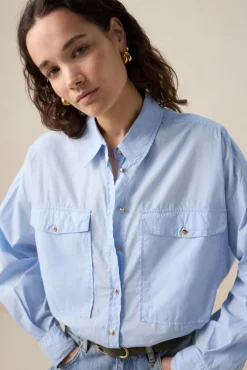Lichtblauwe poplin blouse