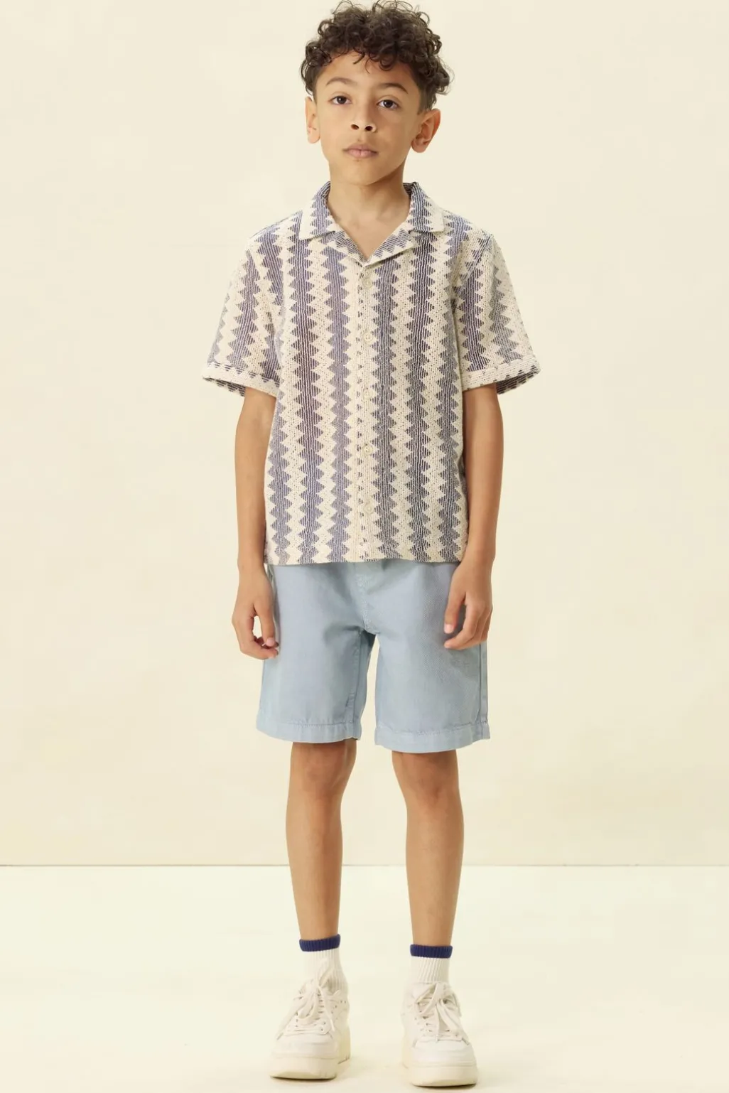 Lichtblauwe short