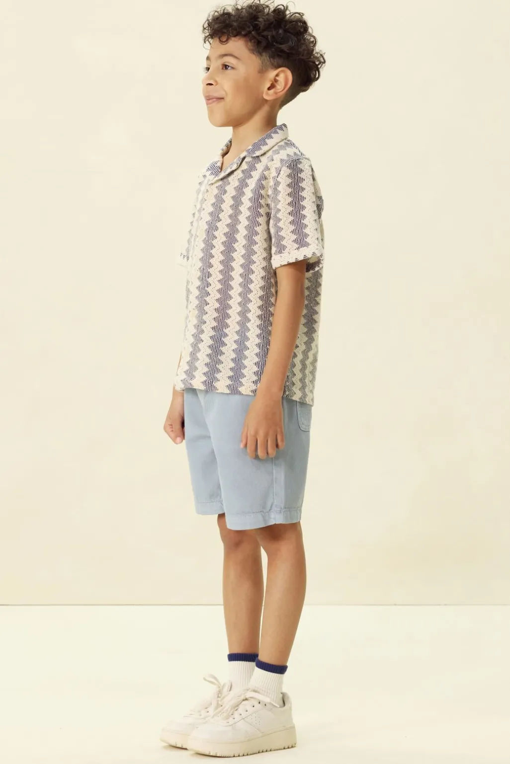 Lichtblauwe short