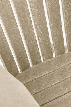 Lichtbruine fanback chair