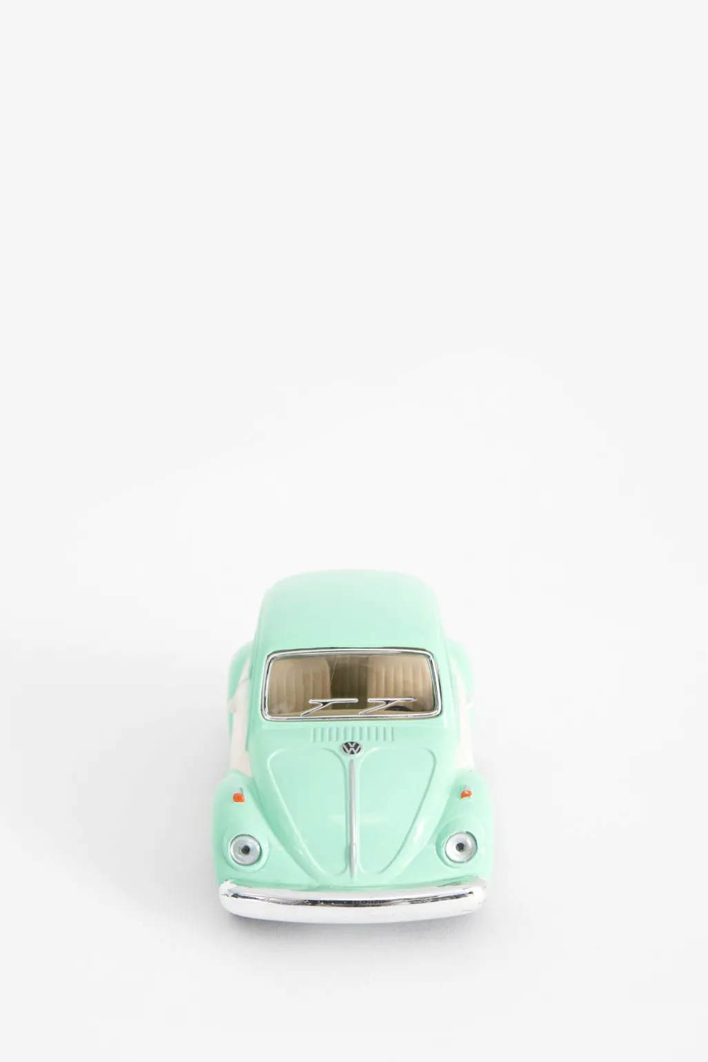 Metalen volkswagen beetle pastel lichtgroen