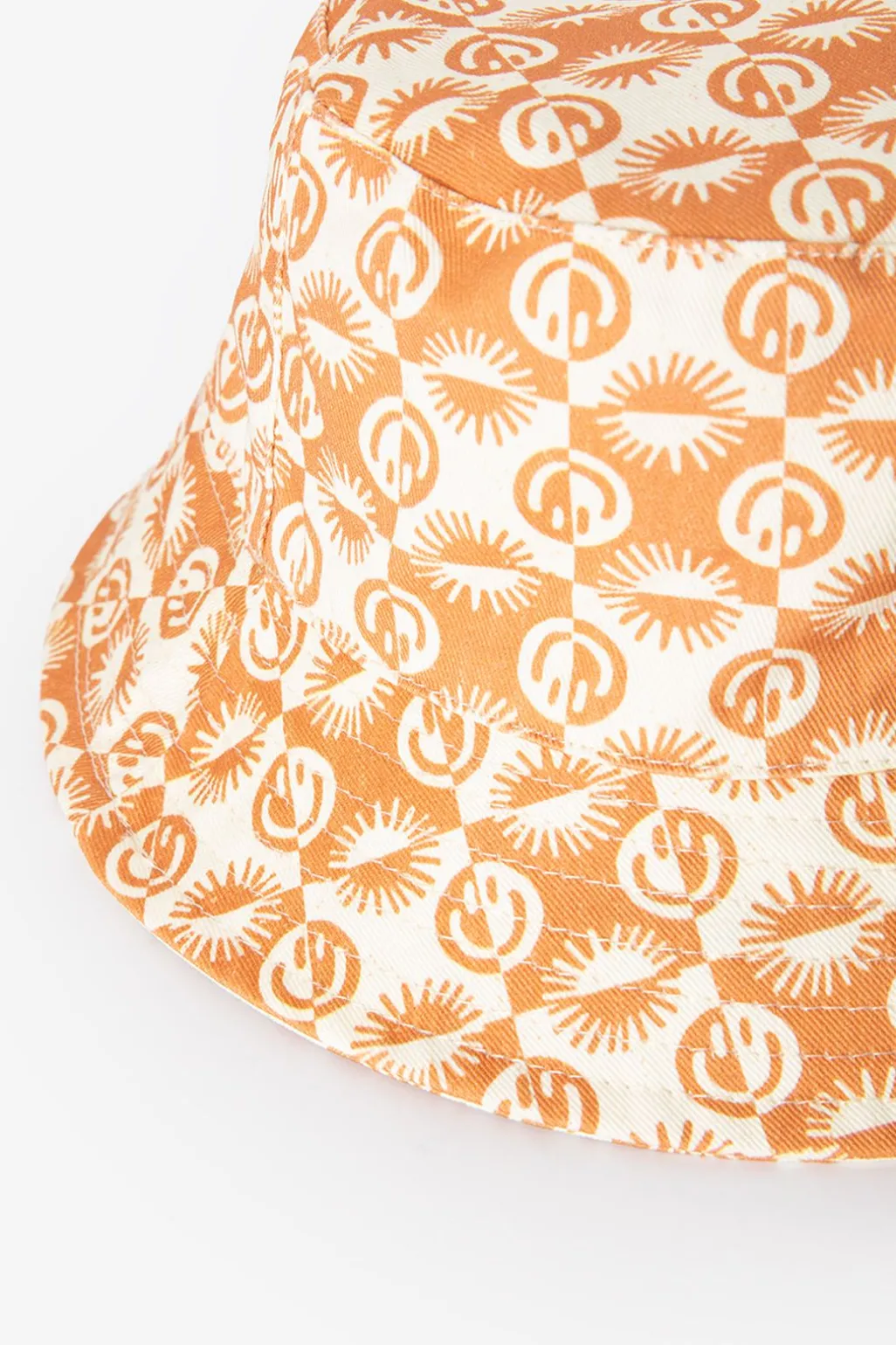 Oranje bucket hoed met smileys