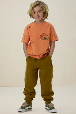 Oranje oversized t-shirt met embroidery