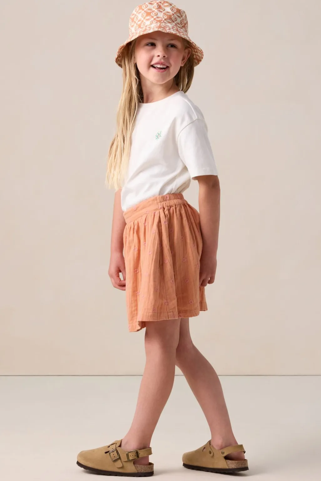 Oranje rok met embroidery