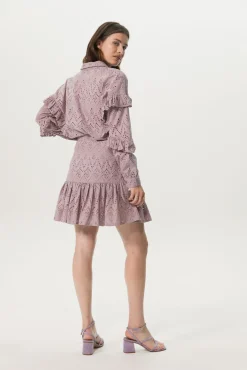 Paarse ruffle rok met broderie anglaise